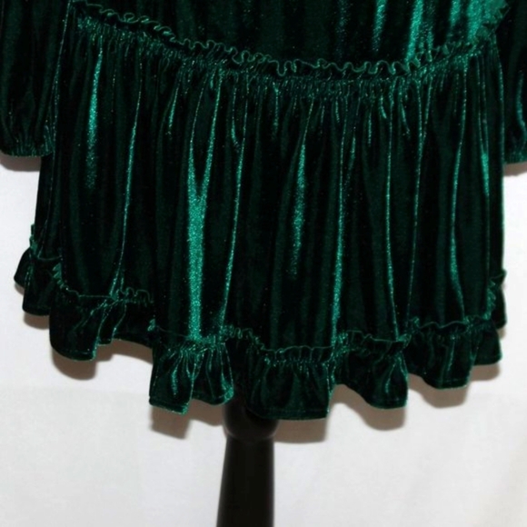 LISTICLE Green Velvet Ruffle Pleated Dress - Picture 4 of 13